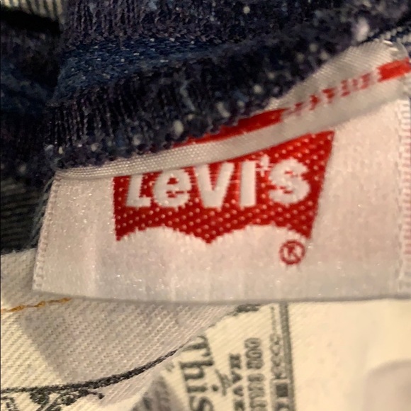 Vintage Levi’s 501 Jeans - Picture 7 of 9